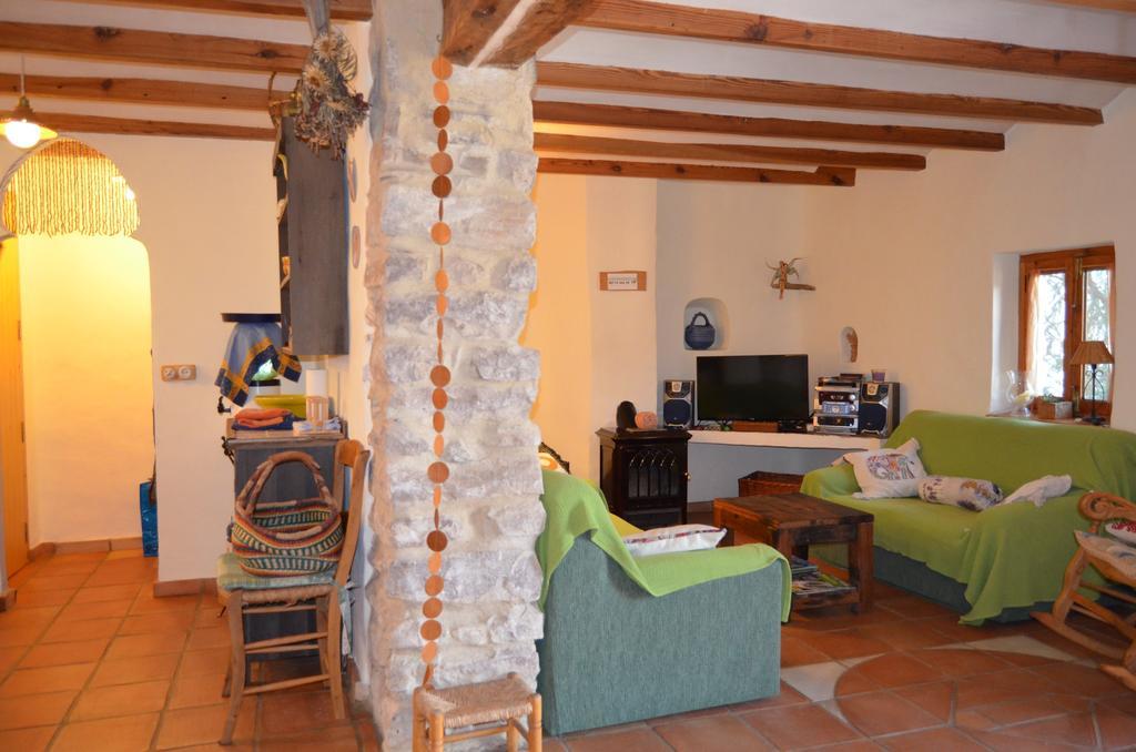 La Casa Del Teix Guest House Eslida Luaran gambar